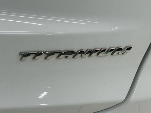 Used 2019 Ford Fusion Energi Titanium FWD image 33