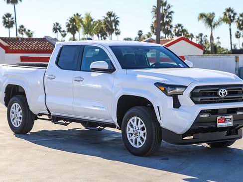 New 2026 Toyota Tacoma SR5 image 4