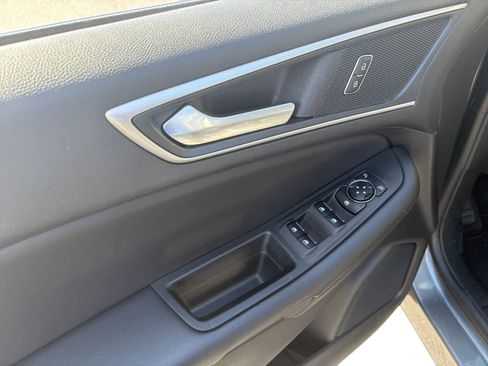 Used 2024 Ford Edge SEL image 11