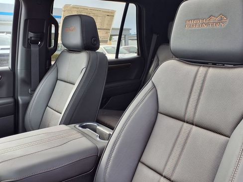 New 2026 Chevrolet Tahoe High Country AWD/4WD image 31