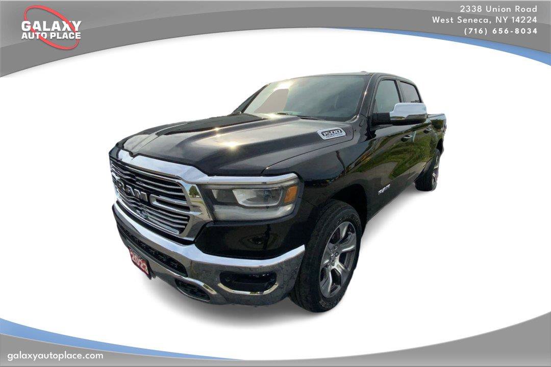 Used 2023 RAM 1500 Laramie AWD/4WD image 1