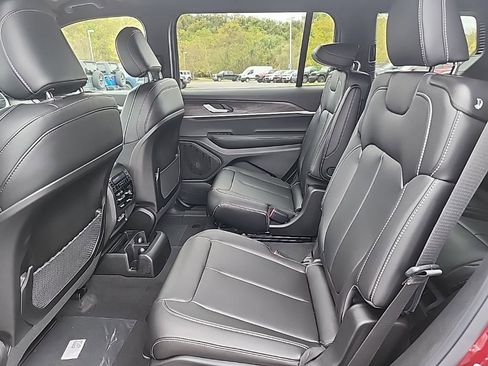 New 2025 Jeep Grand Cherokee L Limited w/ Trailer Tow Package image 22