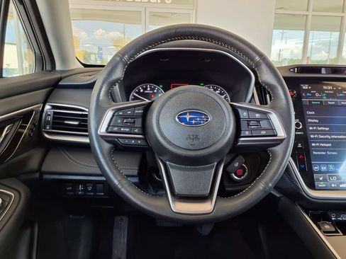Used 2025 Subaru Outback Limited w/ Popular Package #2 AWD/4WD image 18