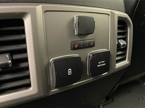 Used 2017 Ford F150 Lariat w/ Equipment Group 502A Luxury image 32