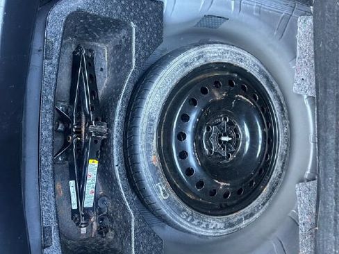 Used 2016 Chevrolet Impala LTZ FWD image 11