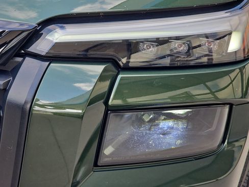 Certified 2026 Subaru Outback Premium AWD/4WD image 37