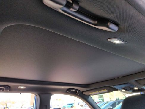 Used 2024 Honda Pilot TrailSport image 23