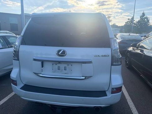 Used 2022 Lexus GX 460 Premium w/ Premium Package AWD/4WD image 7