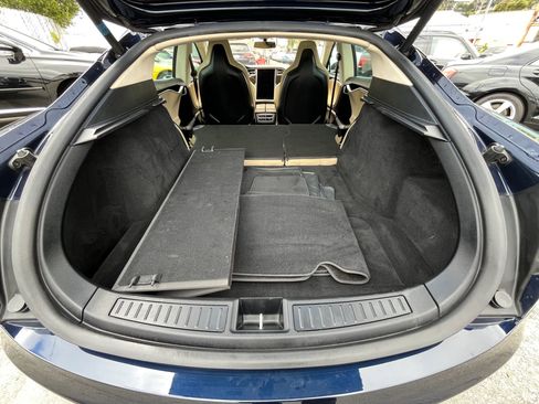 Used 2013 Tesla Model S image 22