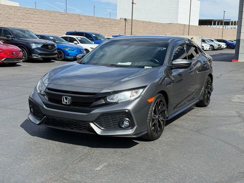 Used 2017 Honda Civic Sport image 8