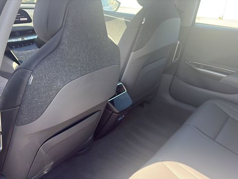 Used 2025 Lucid Air Touring AWD/4WD image 17