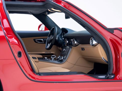 Used 2012 Mercedes-Benz SLS AMG Coupe image 48