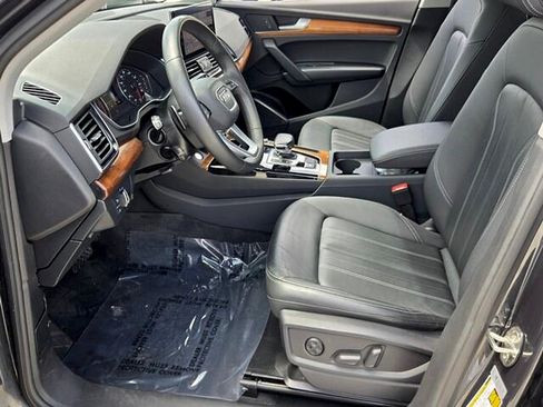 Used 2023 Audi Q5 2.0T Premium w/ Convenience Package AWD/4WD image 10