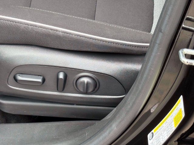 Used 2023 Chevrolet TrailBlazer LT w/ Convenience Package AWD/4WD image 17
