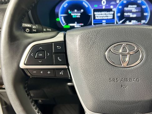 Used 2024 Toyota Grand Highlander Limited image 18