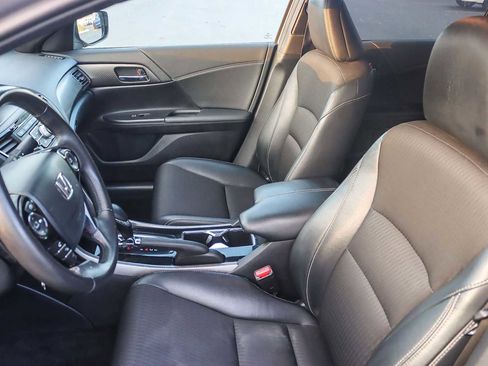 Used 2017 Honda Accord Sport image 15