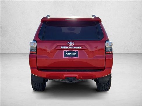 Used 2016 Toyota 4Runner SR5 image 7