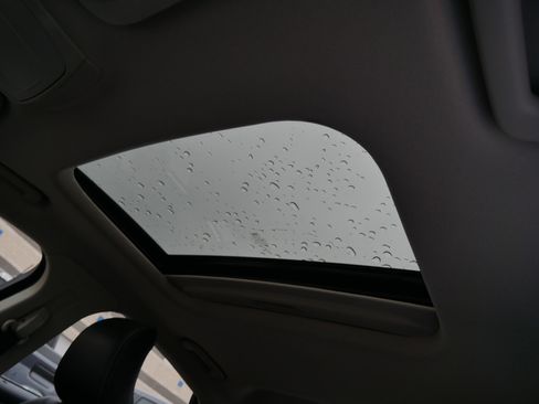 Certified 2018 Ford Fusion SE w/ Fusion SE Technology Package image 30