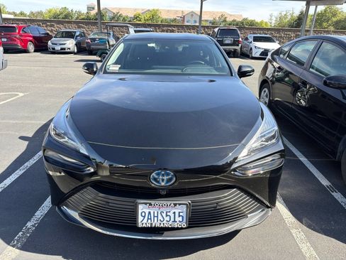 Certified 2022 Toyota Mirai w/ Advanced Technology Package RWD image 3