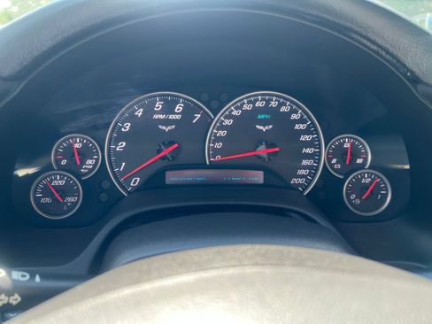 Used 2010 Chevrolet Corvette Convertible w/ Preferred Equipment Group RWD image 26