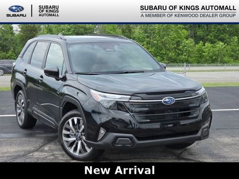 Used 2025 Subaru Forester Touring w/ Protection Package AWD/4WD image 1