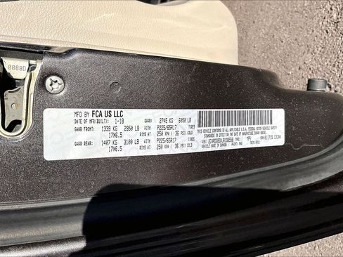 Used 2018 Dodge Grand Caravan SE w/ UConnect Hands-Free Group image 31