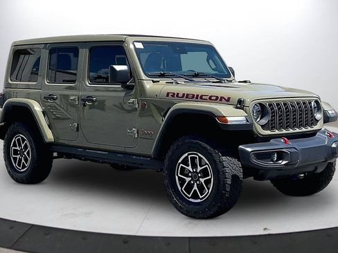 Used 2025 Jeep Wrangler Unlimited Rubicon w/ Safety Group AWD/4WD image 2