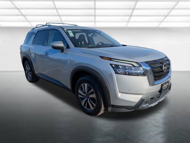 Used 2023 Nissan Pathfinder SL AWD/4WD image 1
