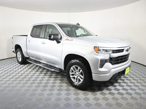 Used 2022 Chevrolet Silverado 1500 RST image 10