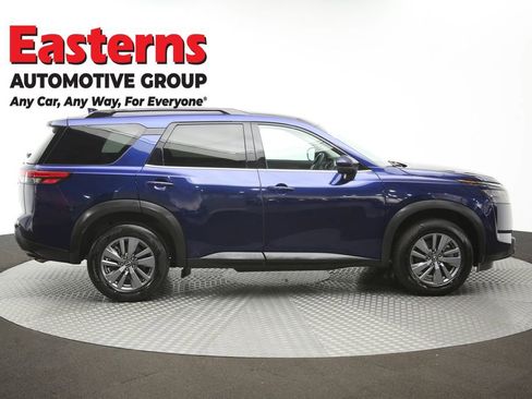 Used 2025 Nissan Pathfinder SV FWD image 44