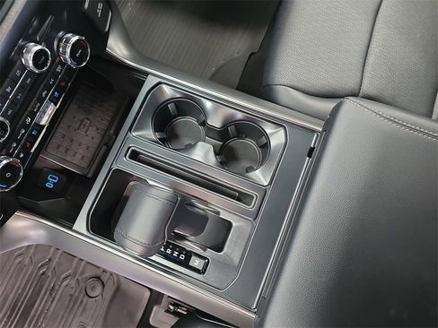 Used 2024 Ford F150 Lariat w/ FX4 Off-Road Package image 25