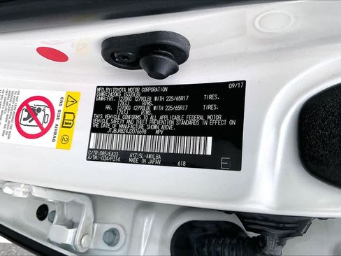 Used 2018 Lexus NX 300h AWD image 33