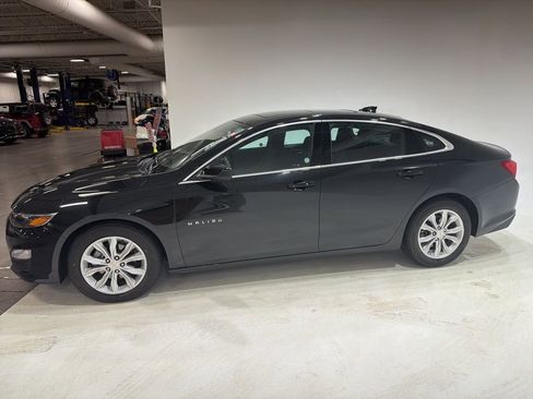 Used 2024 Chevrolet Malibu LT image 4