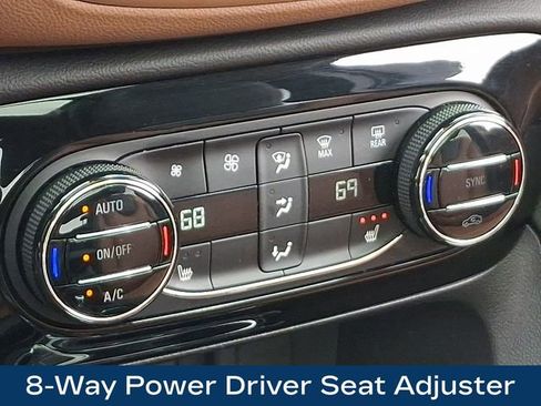 Used 2022 Buick Encore GX Essence w/ Experience Buick Package FWD image 14