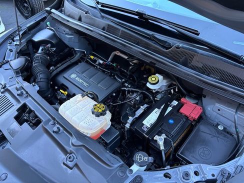 Used 2019 Buick Encore Preferred image 20