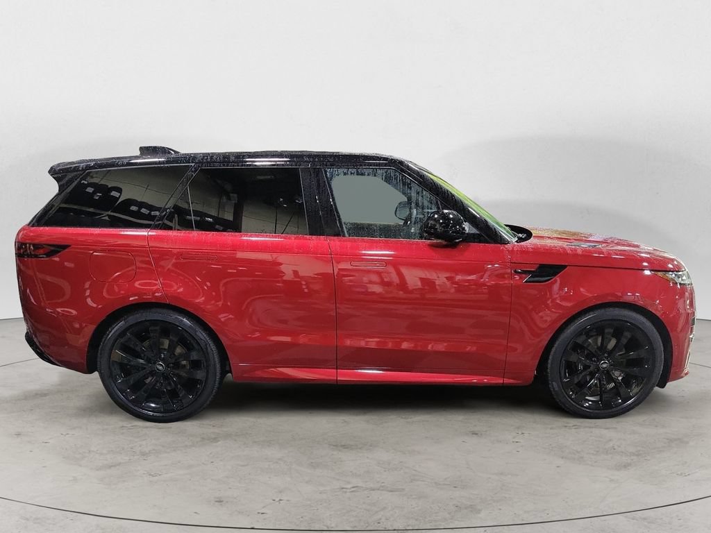 New 2025 Land Rover Range Rover Sport Dynamic SE AWD/4WD image 6