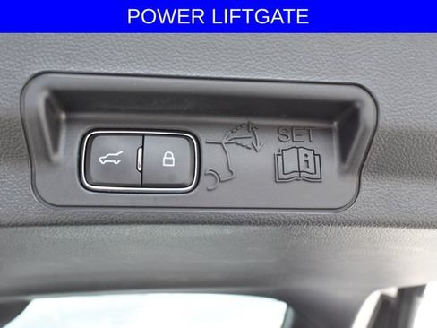 Used 2022 Ford Explorer Limited w/ Limited Technology Package AWD/4WD image 10
