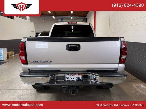 Used 2006 Chevrolet Silverado 2500 LT w/ Onstar Plus Package image 6