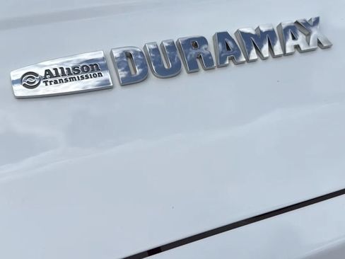 Used 2019 Chevrolet Silverado 2500 LT AWD/4WD image 10
