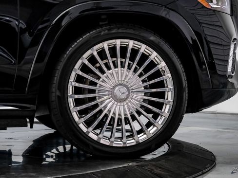 Used 2024 Mercedes-Benz Maybach GLS 600 4MATIC image 81