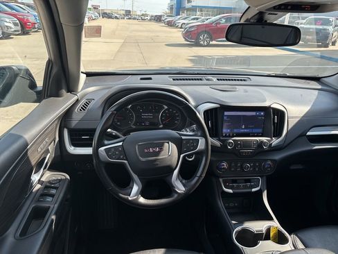 Used 2022 GMC Terrain SLT w/ Infotainment Package II image 24