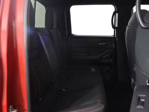 Used 2024 Nissan Frontier PRO-4X w/ Off-Road Protection Package image 25