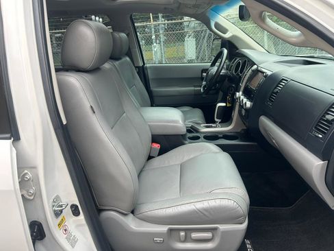 Used 2013 Toyota Sequoia Limited AWD/4WD image 24