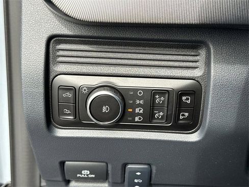 New 2026 Ford F250 Platinum w/ FX4 Off-Road Package image 33