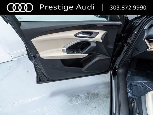 Used 2025 Audi Q5 Premium w/ Convenience Package AWD/4WD image 19