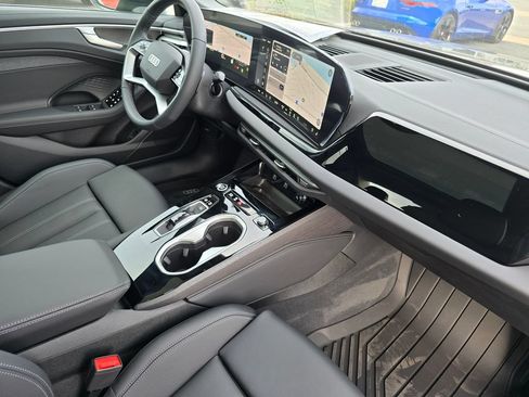 New 2026 Audi A6 Premium Plus AWD/4WD image 12