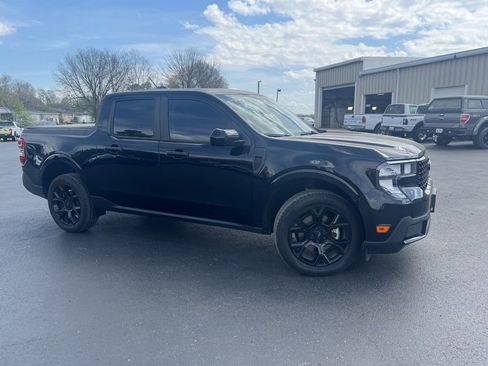 Used 2025 Ford Maverick XLT w/ XLT Luxury Package image 2