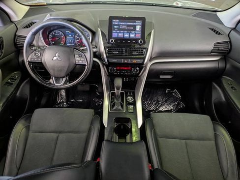 Used 2025 Mitsubishi Eclipse Cross AWD image 25