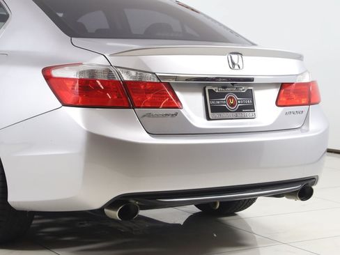 Used 2013 Honda Accord Sport image 19