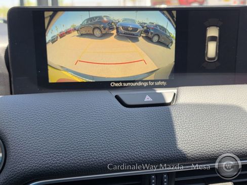 New 2025 MAZDA CX-70 Plug-In Hybrid w/ Premium Pkg image 17